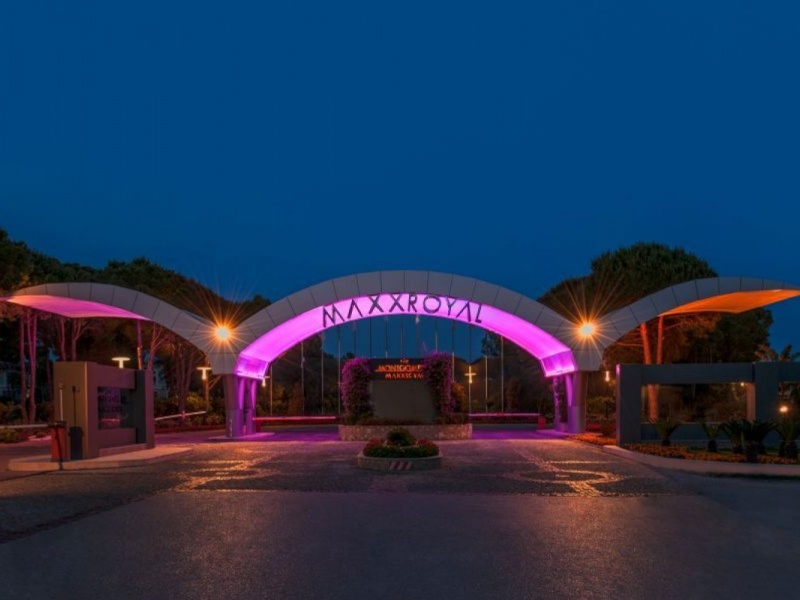 Maxx Royal Entrance Night View