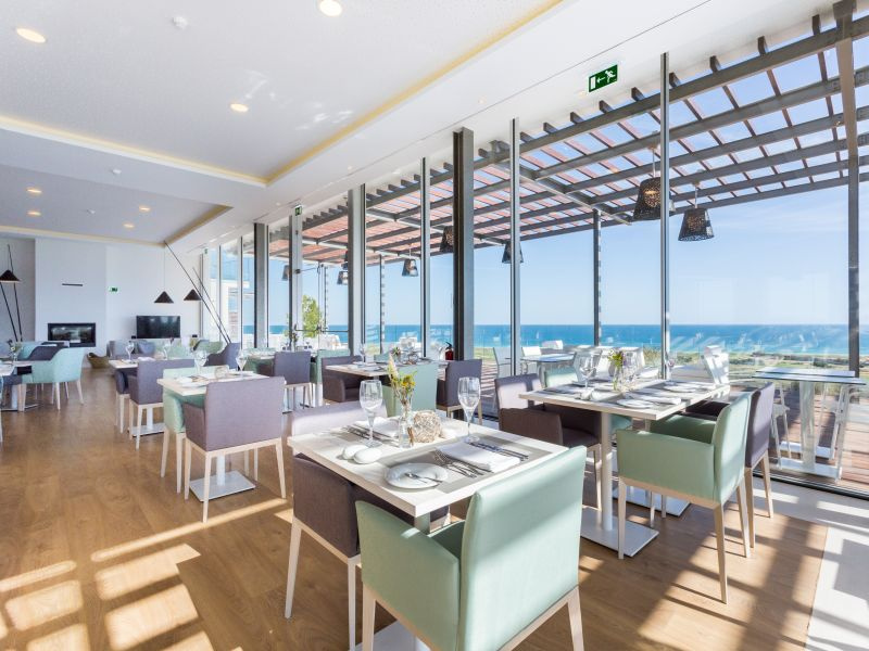 Onyria_Beach_Hotel_Restaurant.jpg